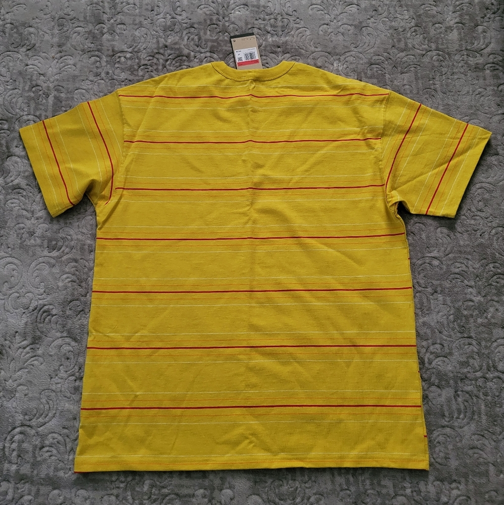 Mens Nike T-shirt - Picture 4 of 4